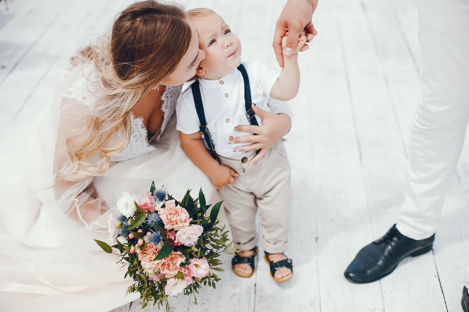 Occuper les enfants à un mariage : le guide pour des mariés sereins (et des parents aussi)